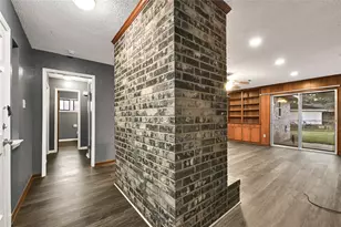 1712 Redwood Cir, Alvin, TX 77511 - Photo 6