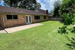 16447 Brookford Dr, Houston, TX 77059 - Photo 24