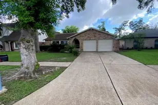 16447 Brookford Dr, Houston, TX 77059 - Photo 1