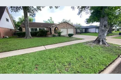 16447 Brookford Drive, Houston, TX 77059 - Photo 2