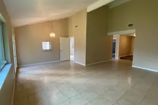 16447 Brookford Dr, Houston, TX 77059 - Photo 10