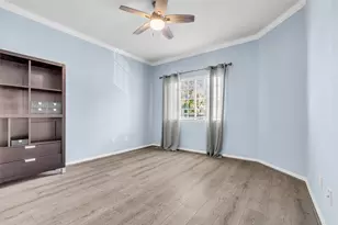 2819 Briarhurst Park, Houston, TX 77057 - Photo 24