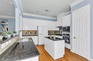 2819 Briarhurst Park, Houston, TX 77057 - Photo 8