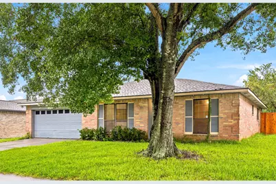 6009 Leafwood Circle, League City, TX 77573 - Photo 2