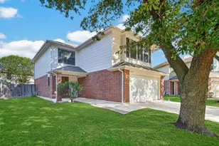 9711 Sutton Meadows Ct, Houston, TX 77086 - Photo 2