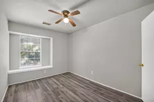 9711 Sutton Meadows Ct, Houston, TX 77086 - Photo 24