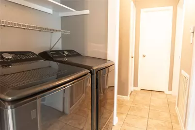 10734 Bexley Drive, Houston, TX 77099 - Photo 14