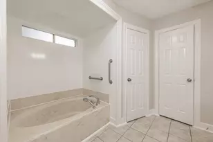 8019 Beaufort Dr, Spring, TX 77379 - Photo 32