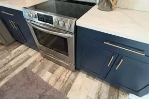 982 Driftwood Dr, Crystal Beach, TX 77650 - Photo 6