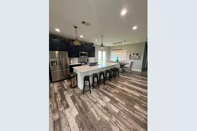 982 Driftwood Drive, Crystal Beach, TX 77650 - Photo 4