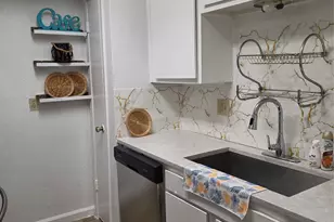 6200 W Tidwell Rd, Houston, TX 77092 - Photo 18