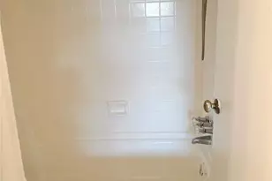 6200 W Tidwell Rd, Houston, TX 77092 - Photo 12