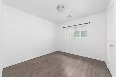 10106 Farrell Drive, Houston, TX 77070 - Photo 12