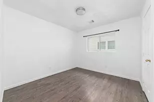 10106 Farrell Dr, Houston, TX 77070 - Photo 12