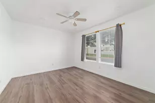 10106 Farrell Dr, Houston, TX 77070 - Photo 4