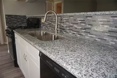 3022 Helmsley Drive, Pearland, TX 77584 - Photo 6