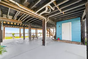 154 Poop Deck Ln, Freeport, TX 77541 - Photo 18