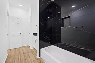 5311 Liberty Rd, Houston, TX 77026 - Photo 2