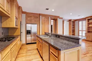 516 S Post Oak Ln, Houston, TX 77056 - Photo 2