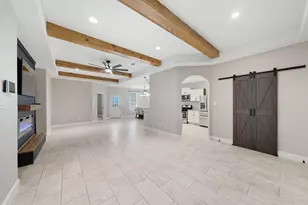 230 Edgewater Dr, West Columbia, TX 77486 - Photo 6