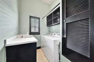 1818 Binz St, Houston, TX 77004 - Photo 20