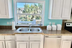 981 Nassau Dr, Crystal Beach, TX 77650 - Photo 36