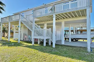 981 Nassau Dr, Crystal Beach, TX 77650 - Photo 6
