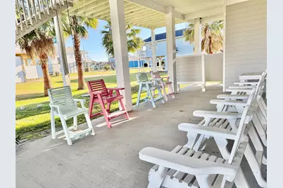 981 Nassau Drive, Crystal Beach, TX 77650 - Photo 4