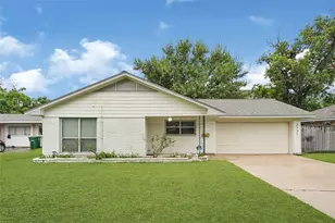 2131 Counter Point Dr, Houston, TX 77055 - Photo 1