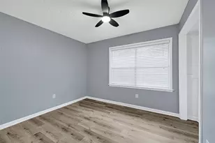2131 Counter Point Dr, Houston, TX 77055 - Photo 14
