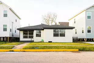 4024 Ave N 1/2 St, Galveston, TX 77550 - Photo 1