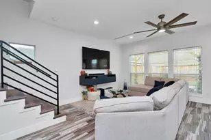 4209 New Orleans St, Houston, TX 77020 - Photo 2