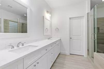 4861 Rich Oak Drive, Houston, TX 77018 - Photo 16