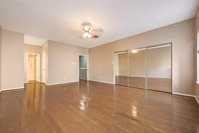 4001 Tanglewilde Street #404, Houston, TX 77063 - Photo 14