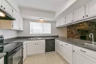 2203 Riverford Dr, Kingwood, TX 77339 - Photo 16
