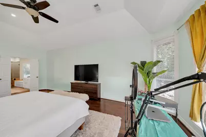 70 N Skyflower Court, The Woodlands, TX 77381 - Photo 20