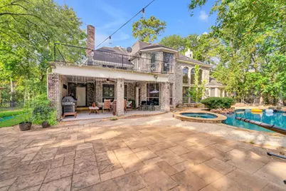 70 N Skyflower Court, The Woodlands, TX 77381 - Photo 2