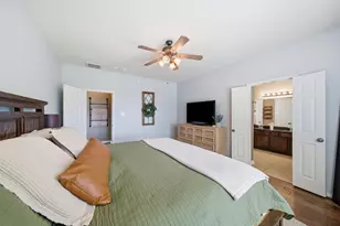 8911 Henrico Ln, Rosenberg, TX 77469 - Photo 16