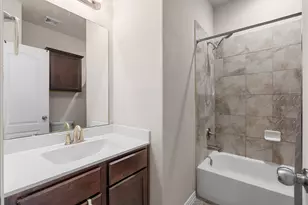 12638 Pirate Bend Dr, La Marque, TX 77568 - Photo 28
