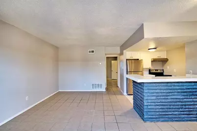935 Byrne Street #B23, Houston, TX 77009 - Photo 10