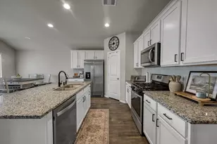 11719 Bari Reef Ln, Conroe, TX 77304 - Photo 8