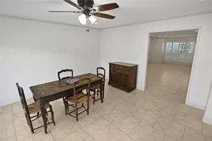 5874 Doliver Dr, Houston, TX 77057 - Photo 12