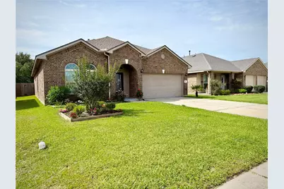 310 Gulf Winds Drive, Bacliff, TX 77518 - Photo 2