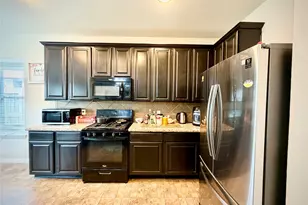 310 Gulf Winds Dr, Bacliff, TX 77518 - Photo 18