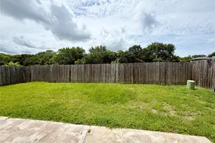 310 Gulf Winds Dr, Bacliff, TX 77518 - Photo 34