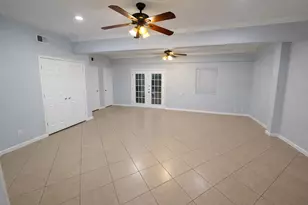 800 N San Jacinto, Conroe, TX 77301 - Photo 2