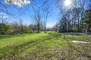 472 E Main St, Zavalla, TX 75980 - Photo 22