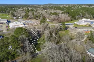 472 E Main St, Zavalla, TX 75980 - Photo 26