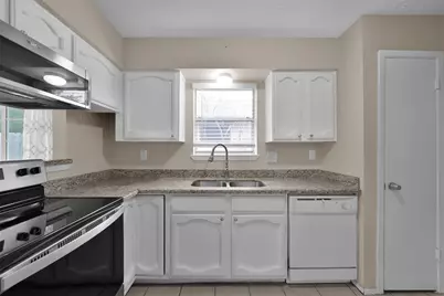 16858 Gleneagle Drive N, Conroe, TX 77385 - Photo 8