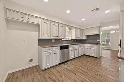 422 Willow Vista Drive, El Lago, TX 77586 - Photo 18